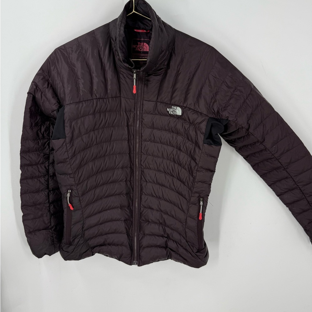 The north face the Summit series 800 women’s plum colored puffer jacket L